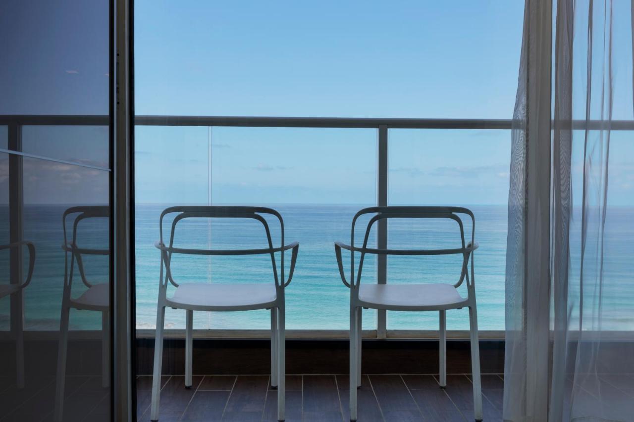 Ramada Resort Hadera Beach Exteriör bild