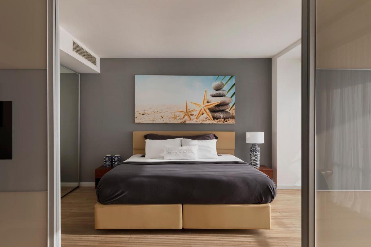 Ramada Resort Hadera Beach Exteriör bild