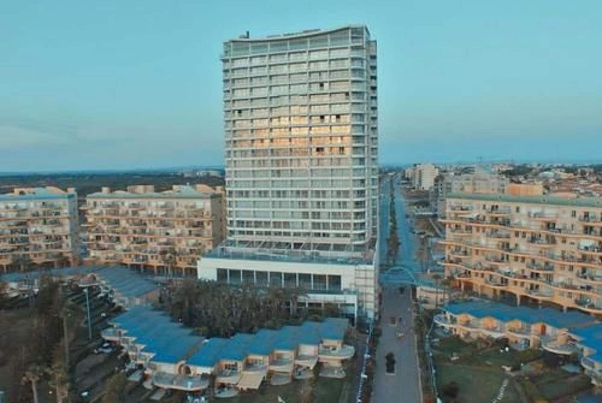 Ramada Resort Hadera Beach Exteriör bild